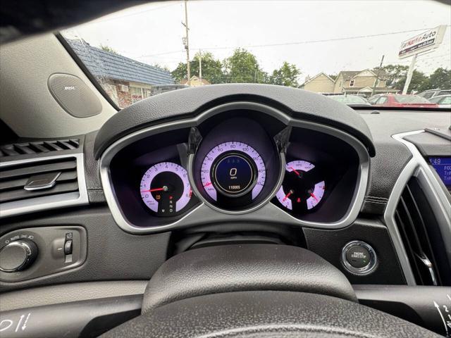 Photo of 2011 White Cadillac SRX
