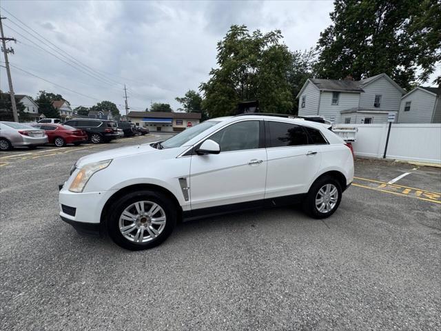 Photo of 2011 White Cadillac SRX