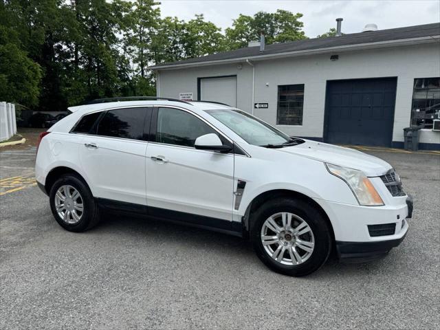 Photo of 2011 White Cadillac SRX