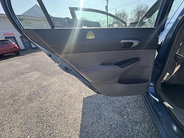 Photo of 2008 Blue Honda Civic