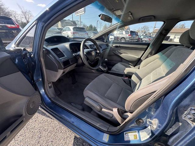 Photo of 2008 Blue Honda Civic