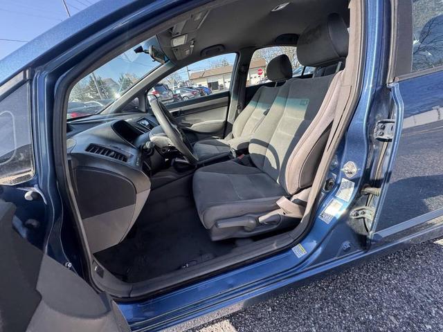 Photo of 2008 Blue Honda Civic