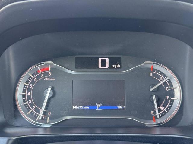 Photo of 2016 White Honda Pilot