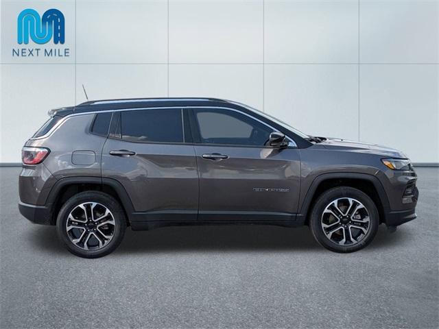 Photo of 2022 Granite Crystal Clearcoat Metallic Jeep Compass