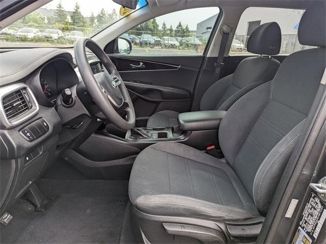 Photo of 2020 Gravity Gray Kia Sorento