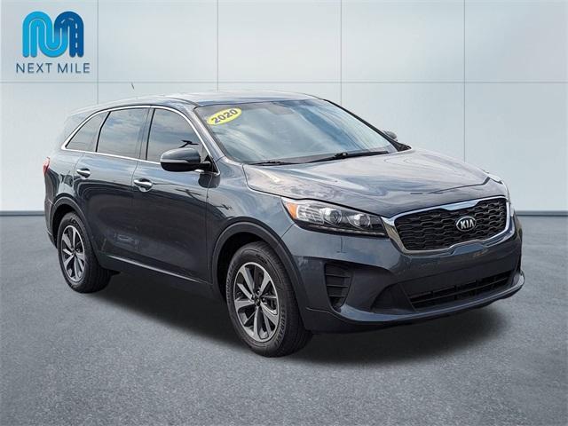 Photo of 2020 Gravity Gray Kia Sorento
