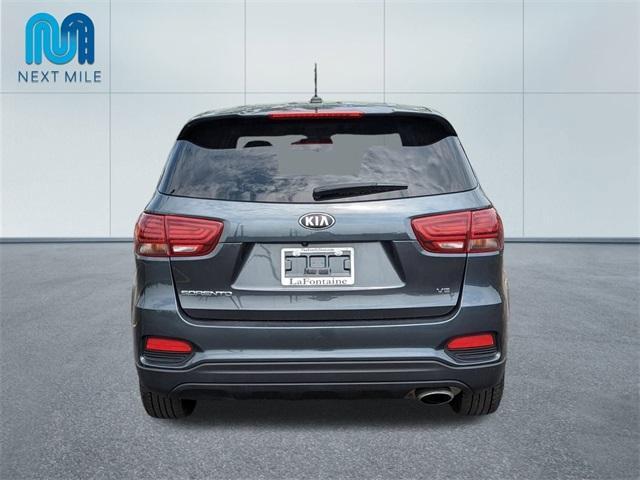 Photo of 2020 Gravity Gray Kia Sorento
