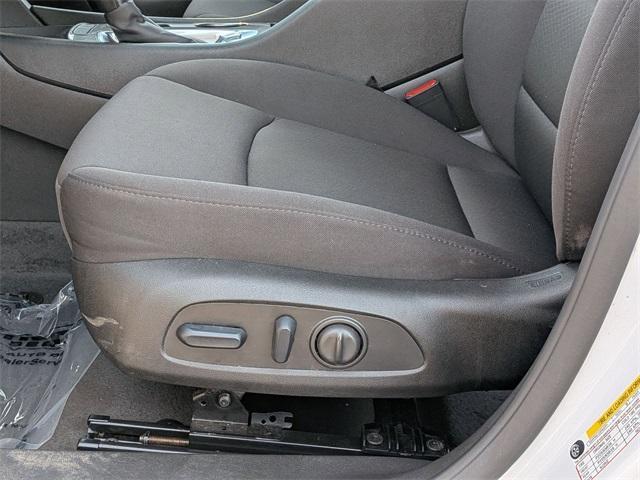 Photo of 2024 Summit White Chevrolet Malibu