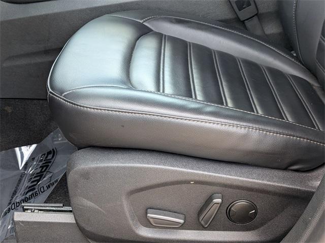 Photo of 2024 Gray Metallic Ford Edge