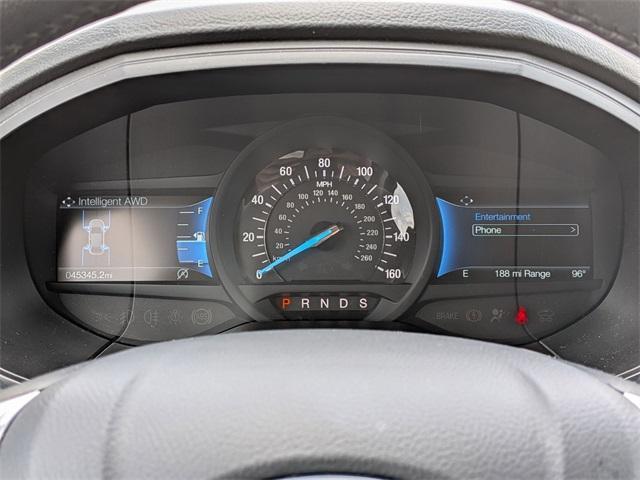 Photo of 2024 Gray Metallic Ford Edge