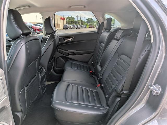 Photo of 2024 Gray Metallic Ford Edge