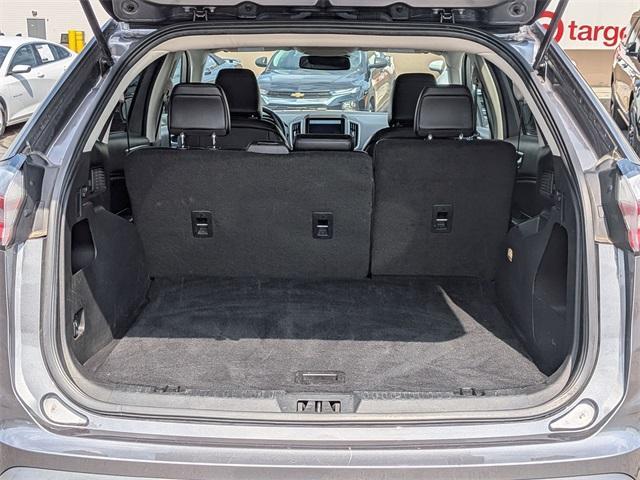 Photo of 2024 Gray Metallic Ford Edge