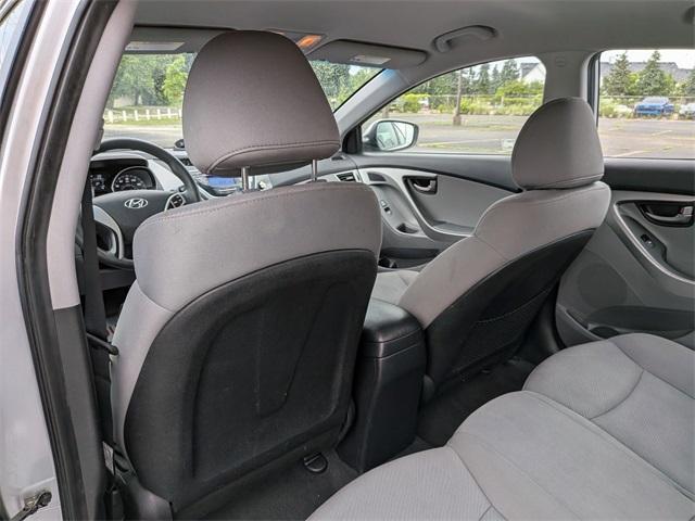Photo of 2012 Radiant Silver Hyundai ELANTRA