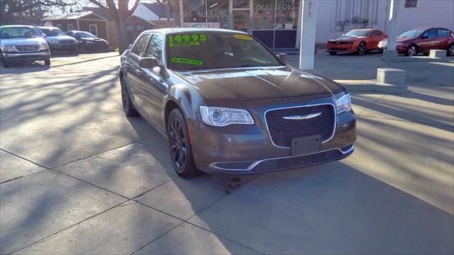 2019 Chrysler 300