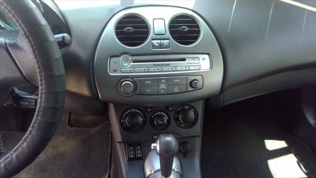 Photo of 2012 Northstar White Mitsubishi Eclipse