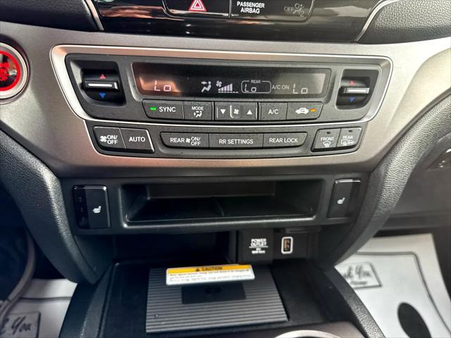 Photo of 2022 Platinum White Pearl Honda Pilot