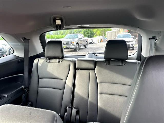 Photo of 2022 Platinum White Pearl Honda Pilot