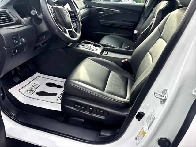 Photo of 2022 Platinum White Pearl Honda Pilot