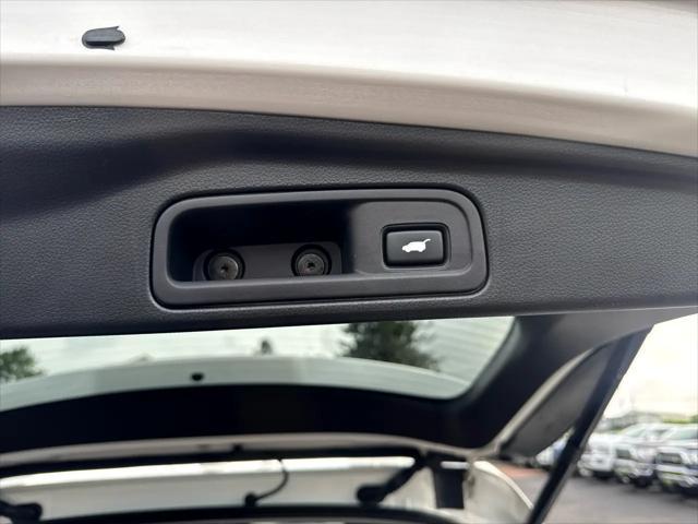 Photo of 2022 Platinum White Pearl Honda Pilot