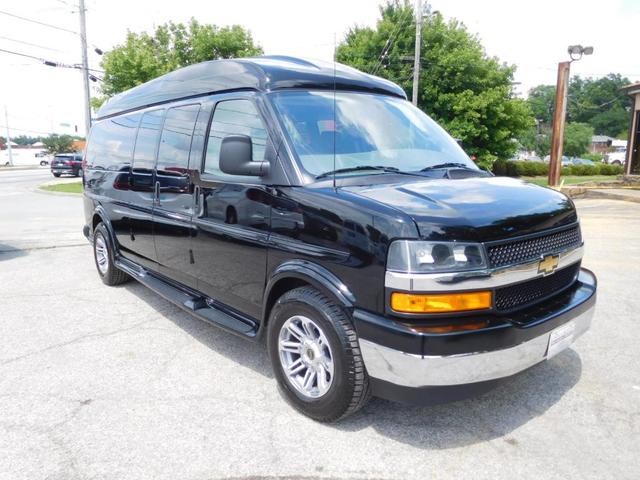 2023 Chevrolet Express 2500
