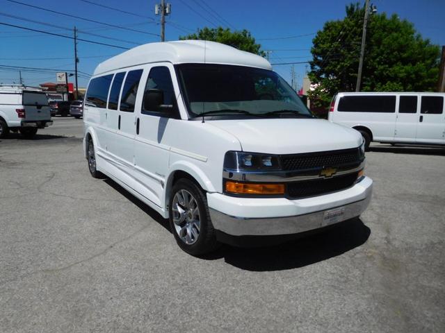 2022 Chevrolet Express 2500