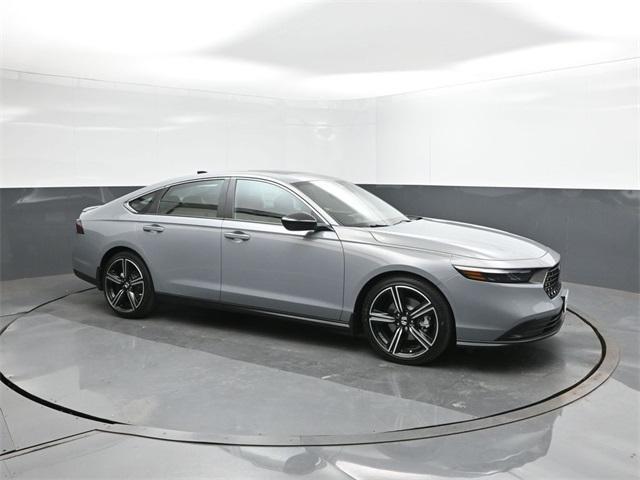 Photo of 2025 Urban Gray Pearl Honda Accord Hybrid