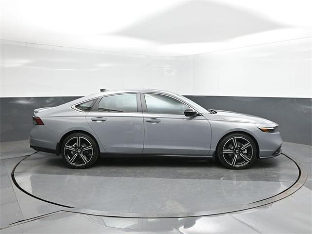 Photo of 2025 Urban Gray Pearl Honda Accord Hybrid
