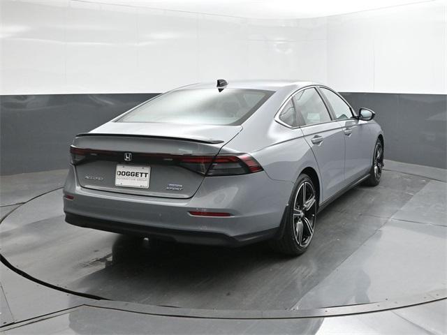 Photo of 2025 Urban Gray Pearl Honda Accord Hybrid