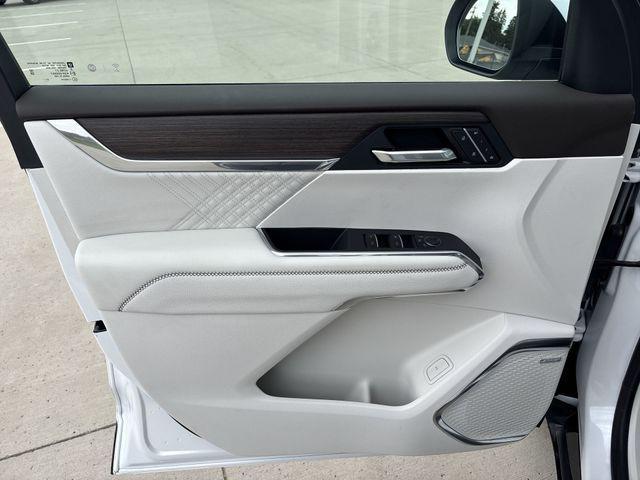 Photo of 2024 White Frost GMC Acadia