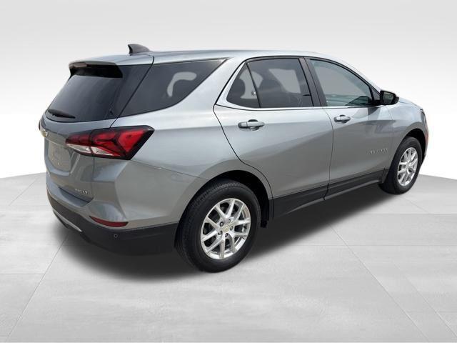 Photo of 2024 Sterling Gray Metallic Chevrolet Equinox