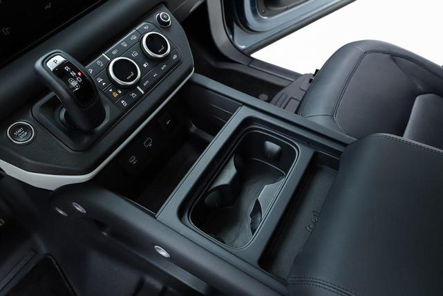 Photo of 2024 Tasman Blue Land Rover Defender