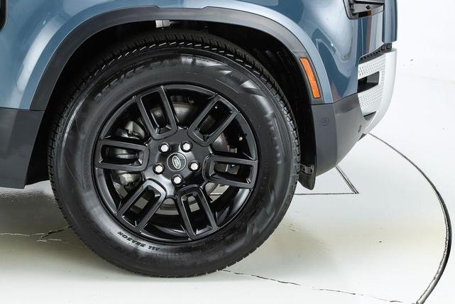 Photo of 2024 Tasman Blue Land Rover Defender