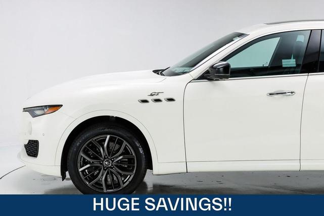 Photo of 2024 Bianco Maserati Levante
