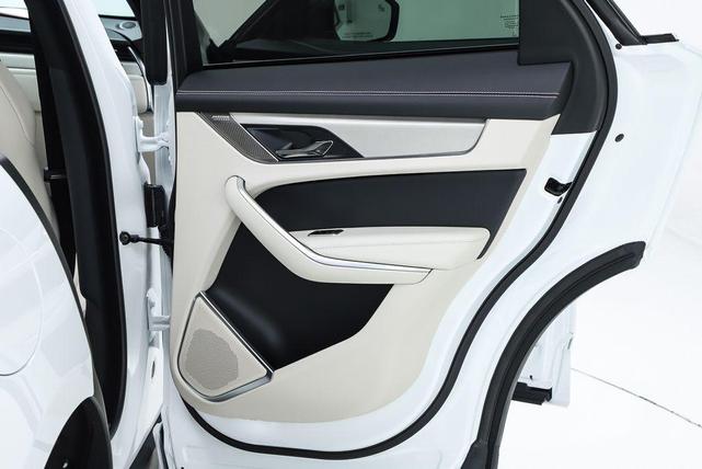 Photo of 2026 Fuji White Jaguar F-PACE