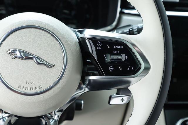 Photo of 2026 Fuji White Jaguar F-PACE