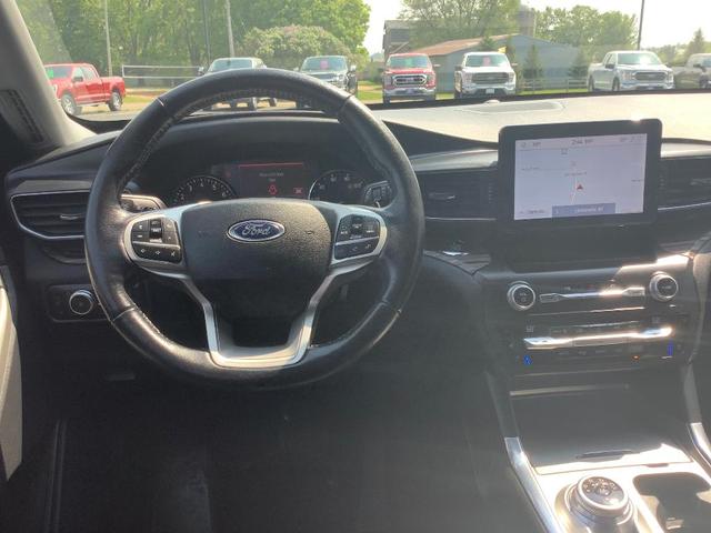 Photo of 2020 White Ford Explorer