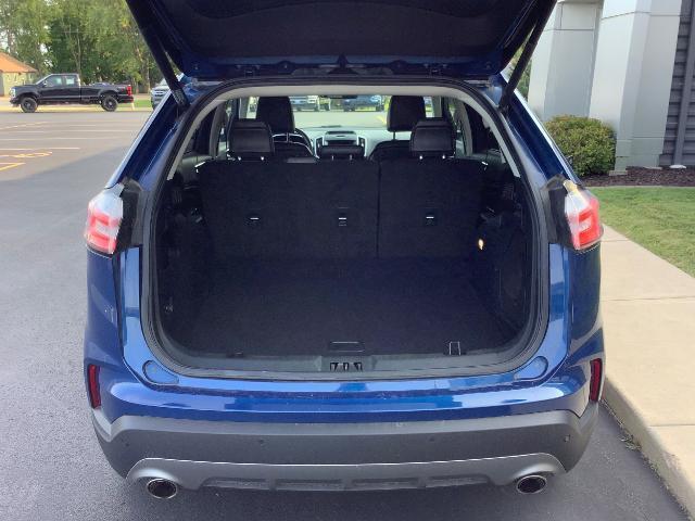 Photo of 2020 Atlas Blue Metallic Ford Edge