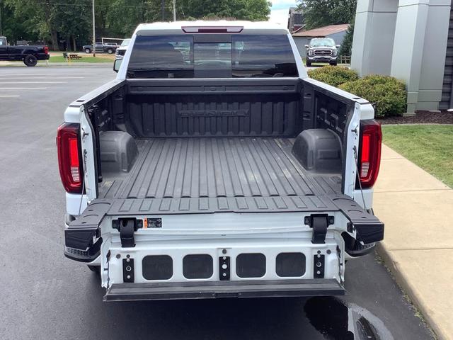 Photo of 2021 Oxford White GMC Sierra 1500