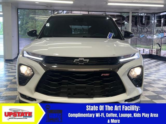Photo of 2023 Summit White Chevrolet Trailblazer