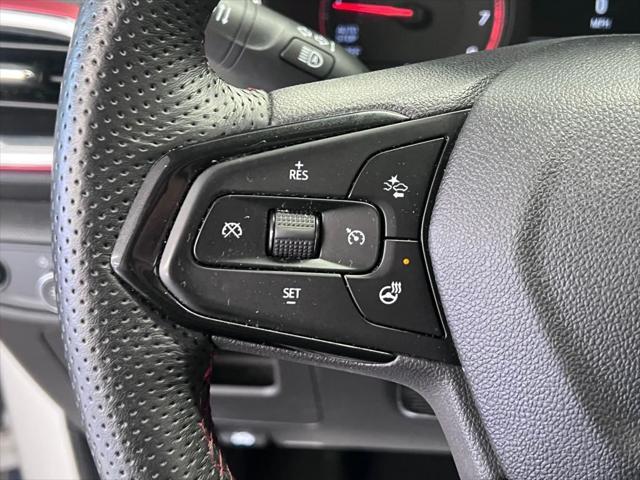 Photo of 2023 Summit White Chevrolet Trailblazer