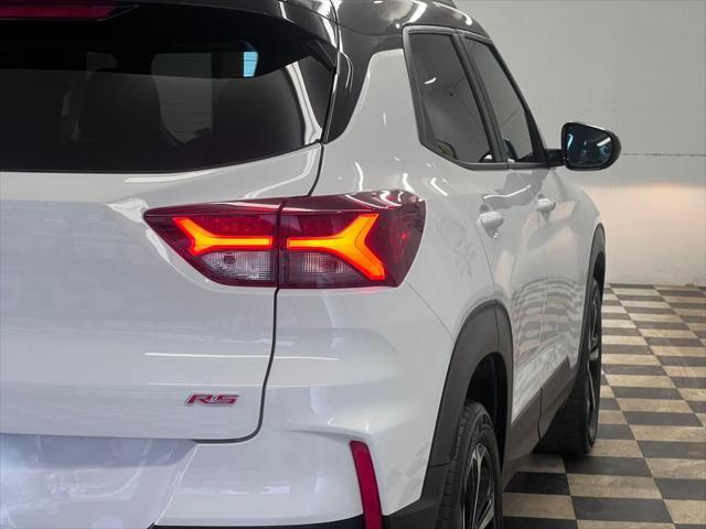 Photo of 2023 Summit White Chevrolet Trailblazer