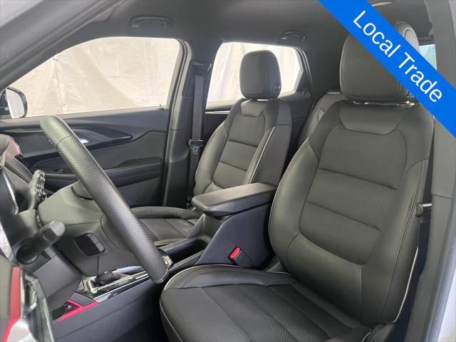 Photo of 2023 Summit White Chevrolet Trailblazer