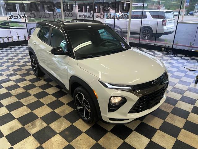 Photo of 2023 Summit White Chevrolet Trailblazer