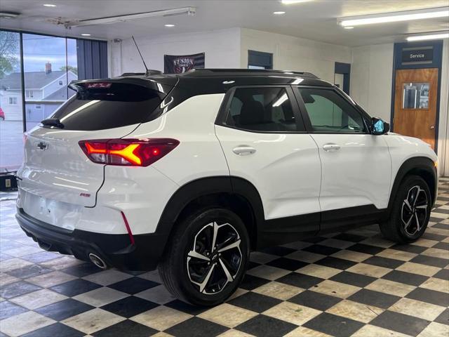 Photo of 2023 Summit White Chevrolet Trailblazer