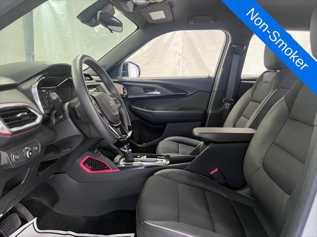 Photo of 2023 Summit White Chevrolet Trailblazer