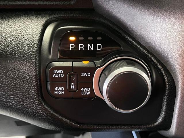 Photo of 2019 Granite Crystal Metallic Clearcoat RAM 1500