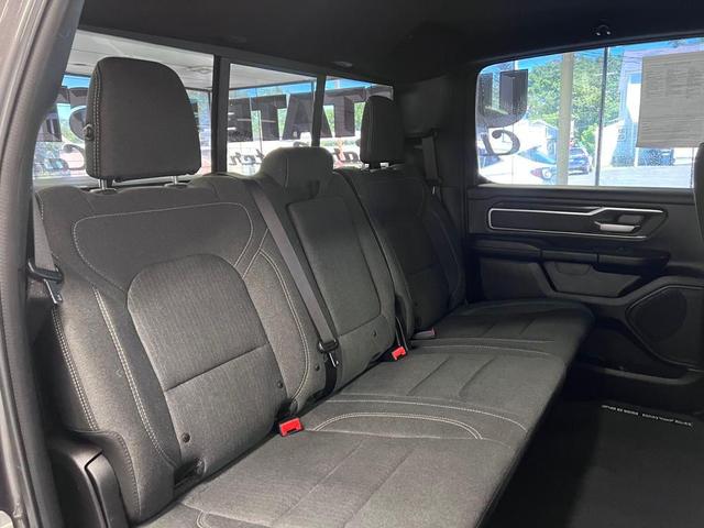 Photo of 2019 Granite Crystal Metallic Clearcoat RAM 1500