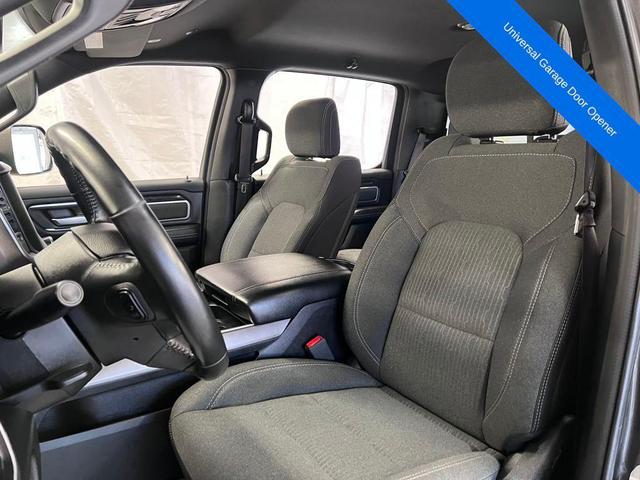 Photo of 2019 Granite Crystal Metallic Clearcoat RAM 1500