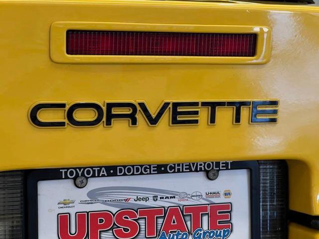 Photo of 1986 Yellow Chevrolet Corvette