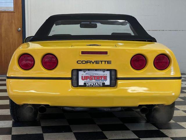 Photo of 1986 Yellow Chevrolet Corvette